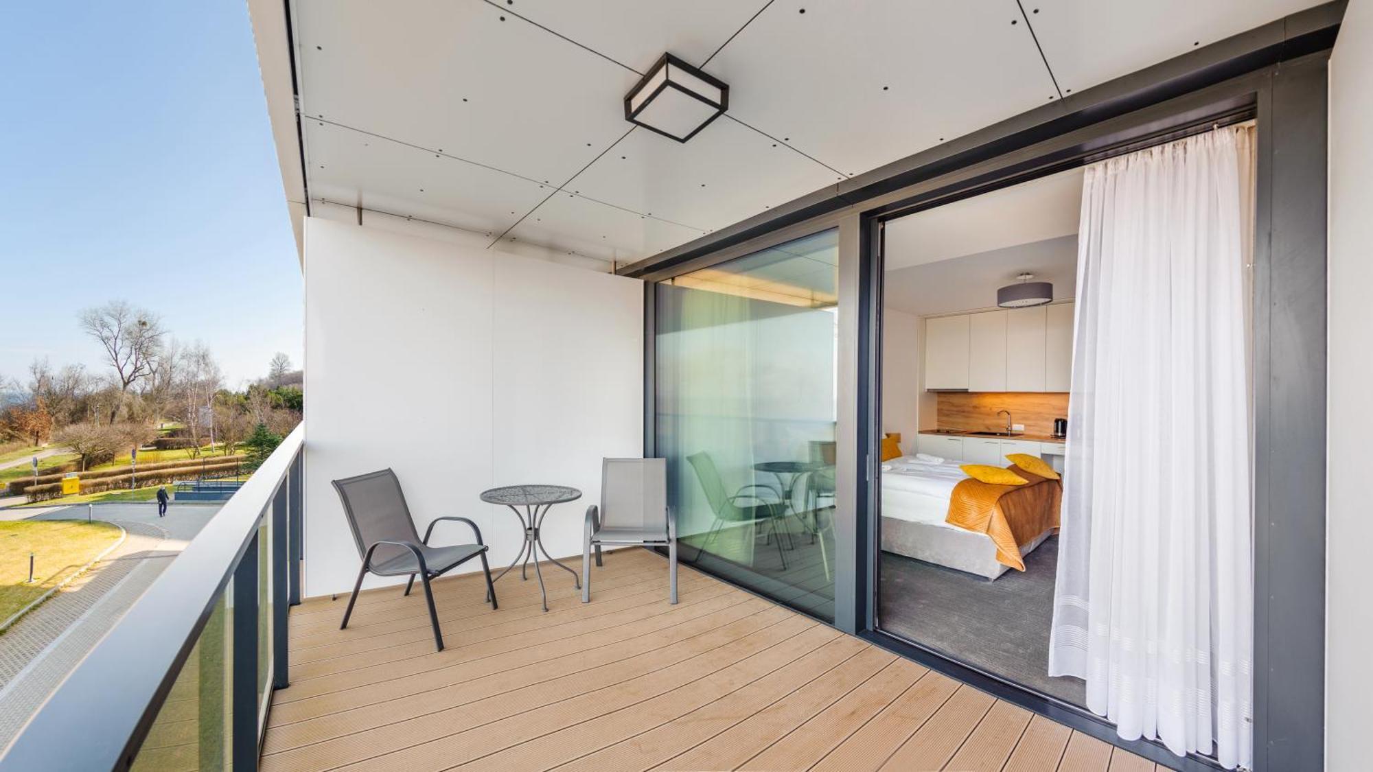 Sun & Snow Seaside Apartment