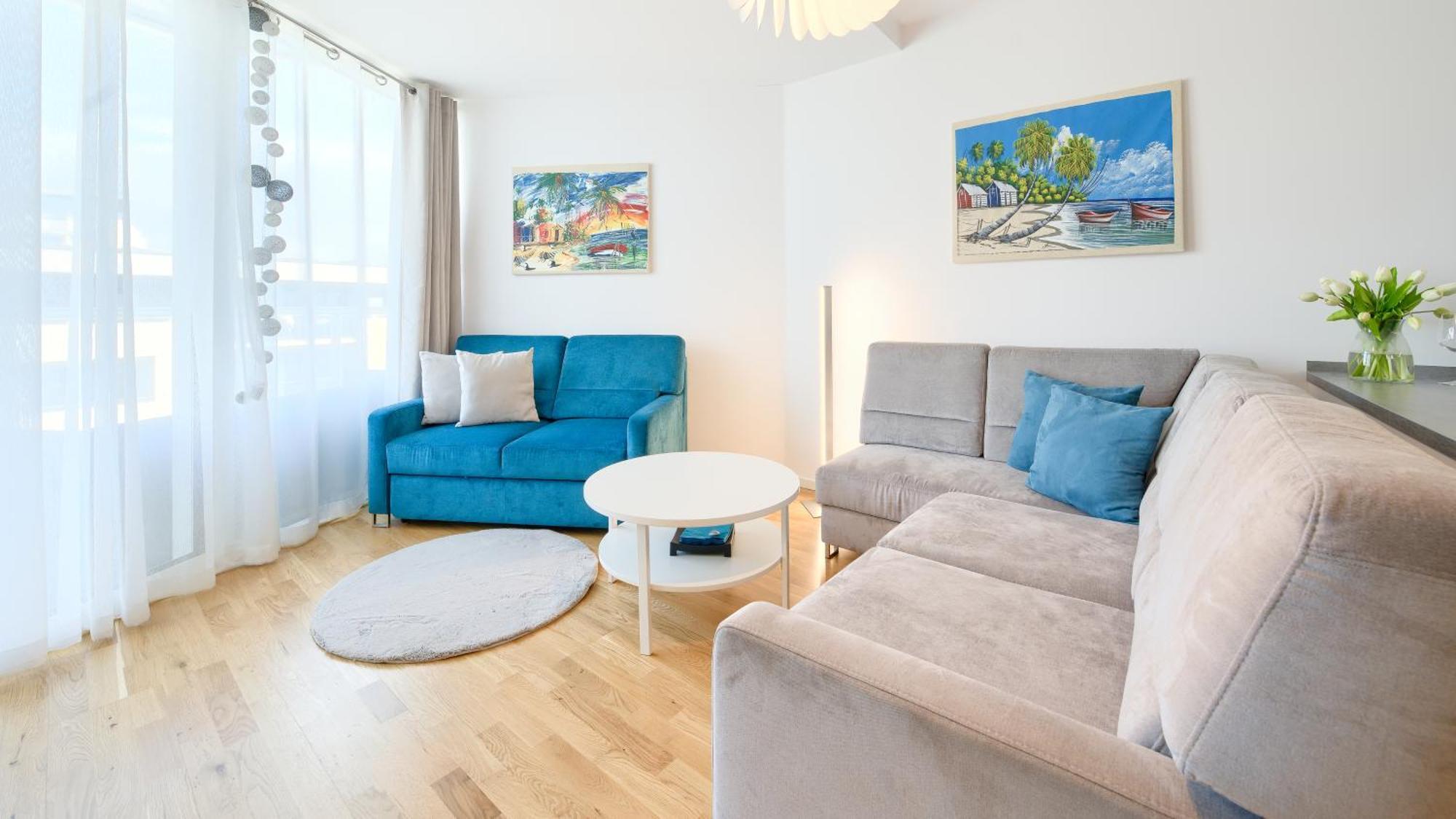 Sun & Snow Seaside Apartment *